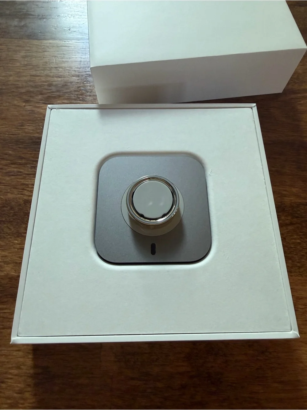 NWT Oura Ring 4 Smart Ring - Gold Exterior with Silver Interior